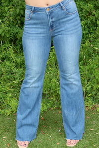 Beatriz Flare Jean