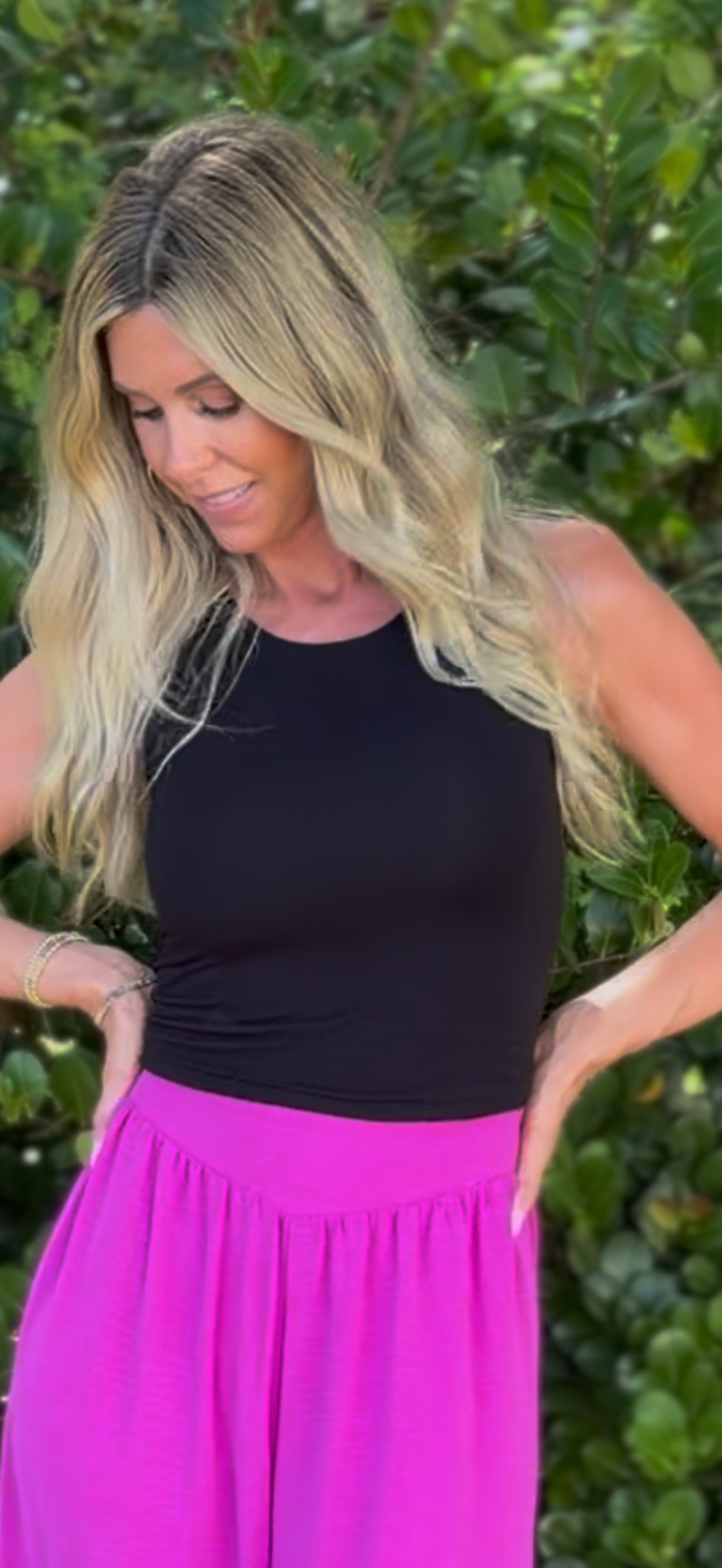 Nara Tank Top - Black/White