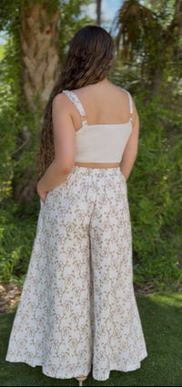 Soleia Embroidered Set