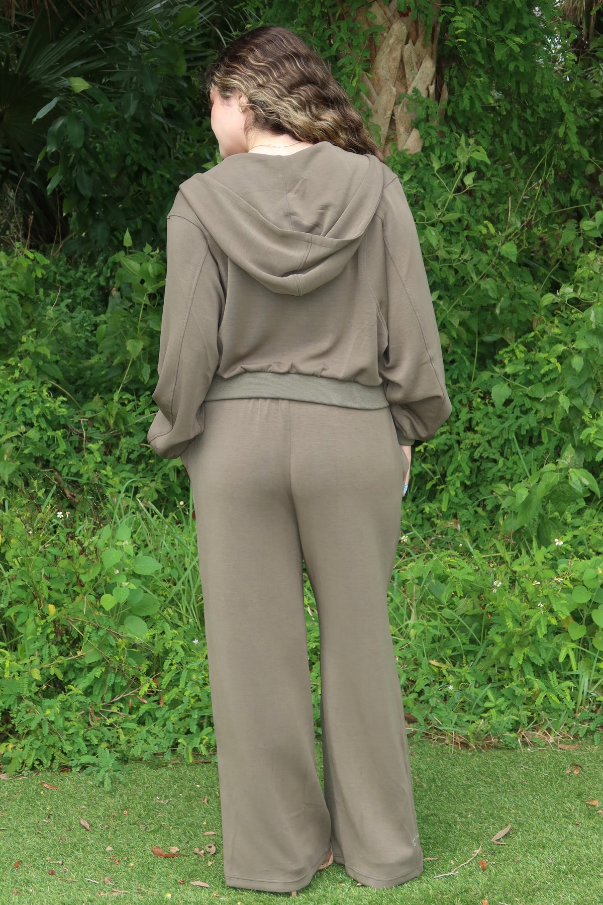Alyvia Scuba Set