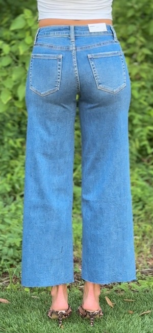 Daniella Jeans