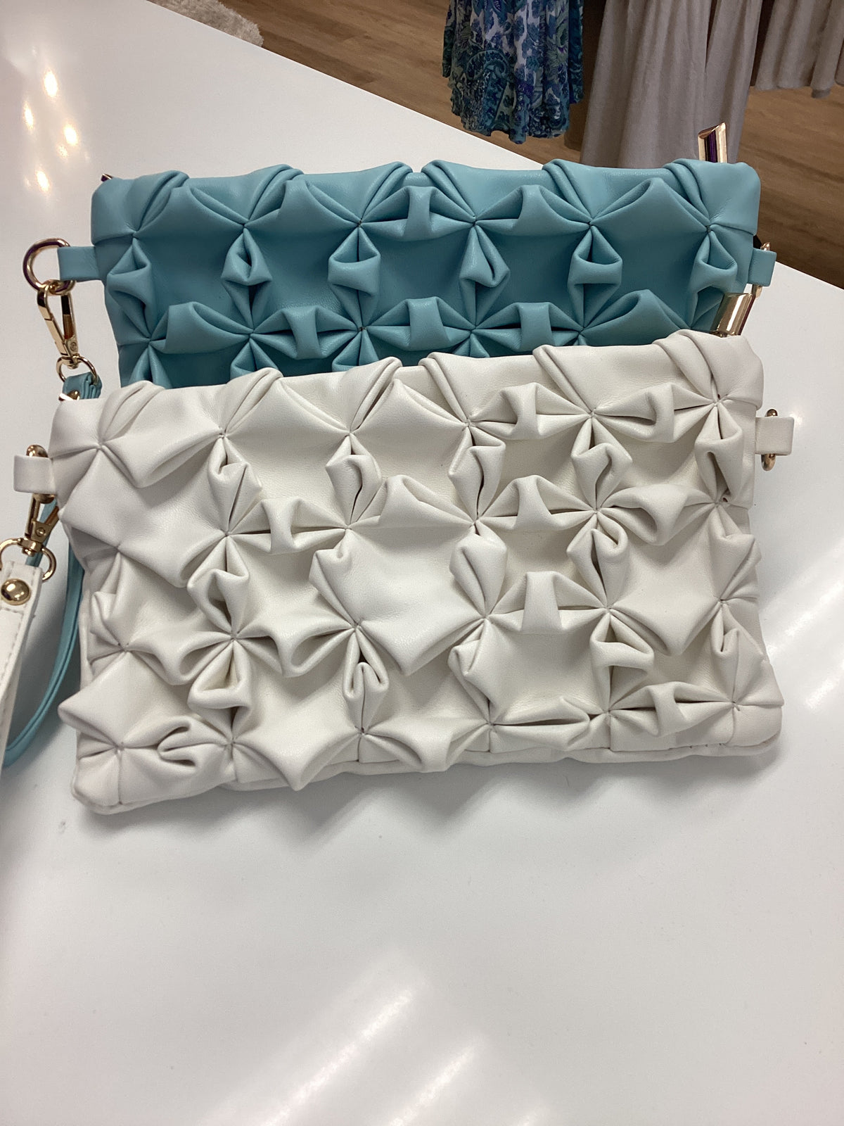 Purse-Pinwheel Clutch