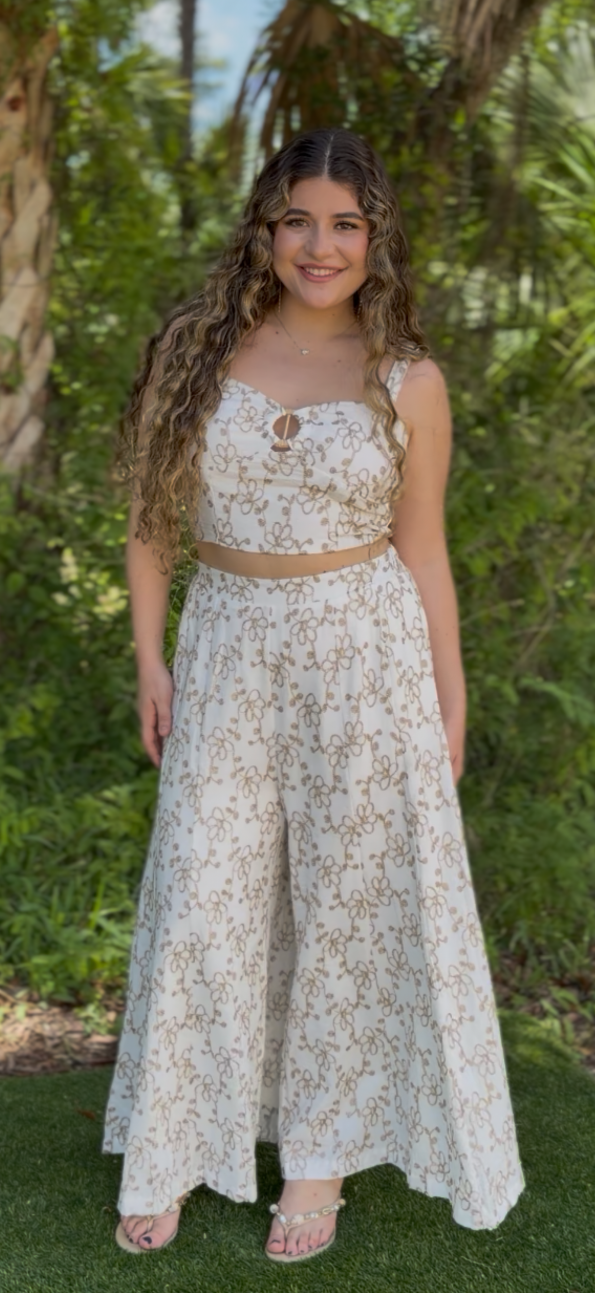Soleia Embroidered Set