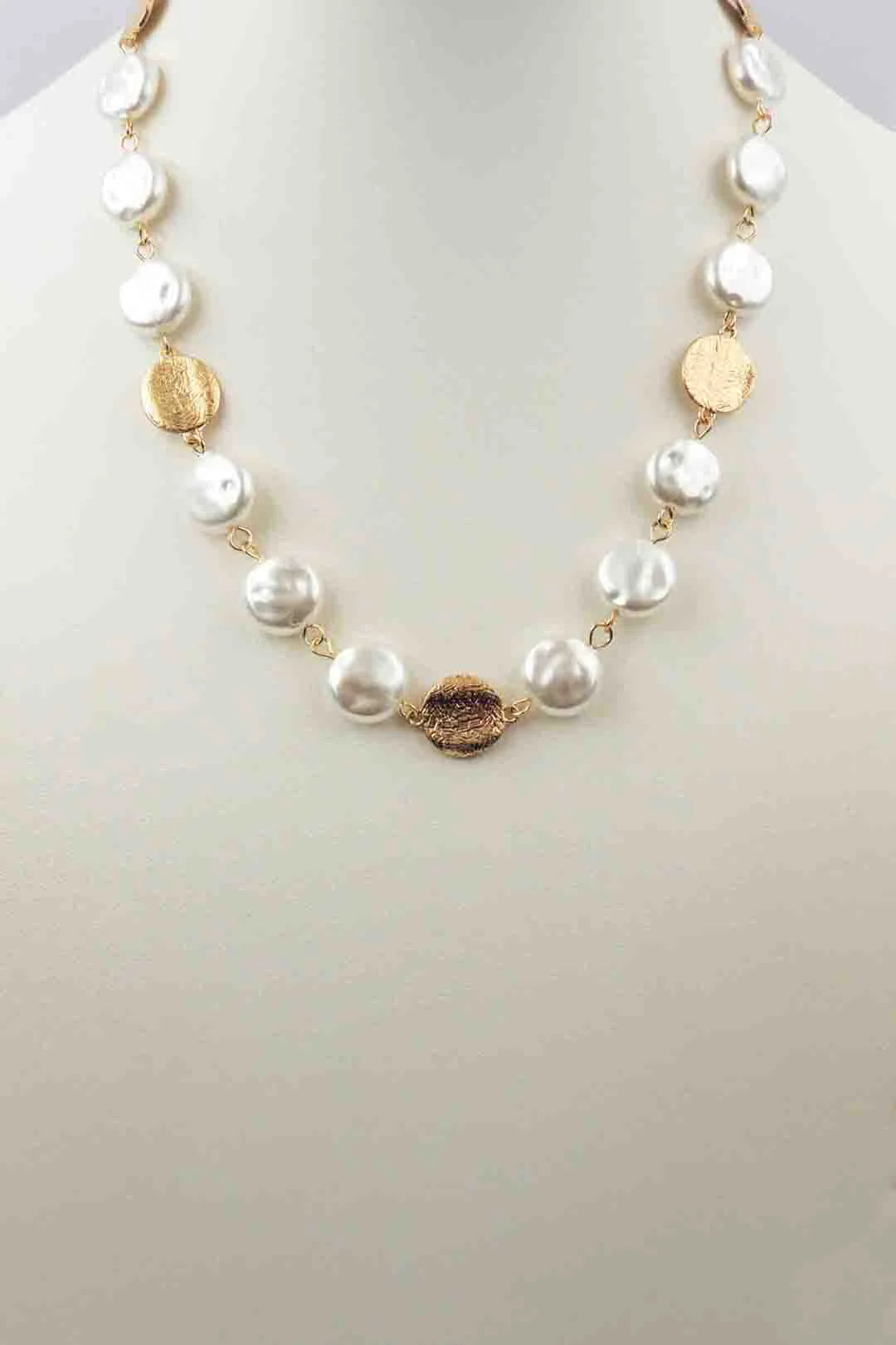 Freshwater Pearl and Gold Necklace